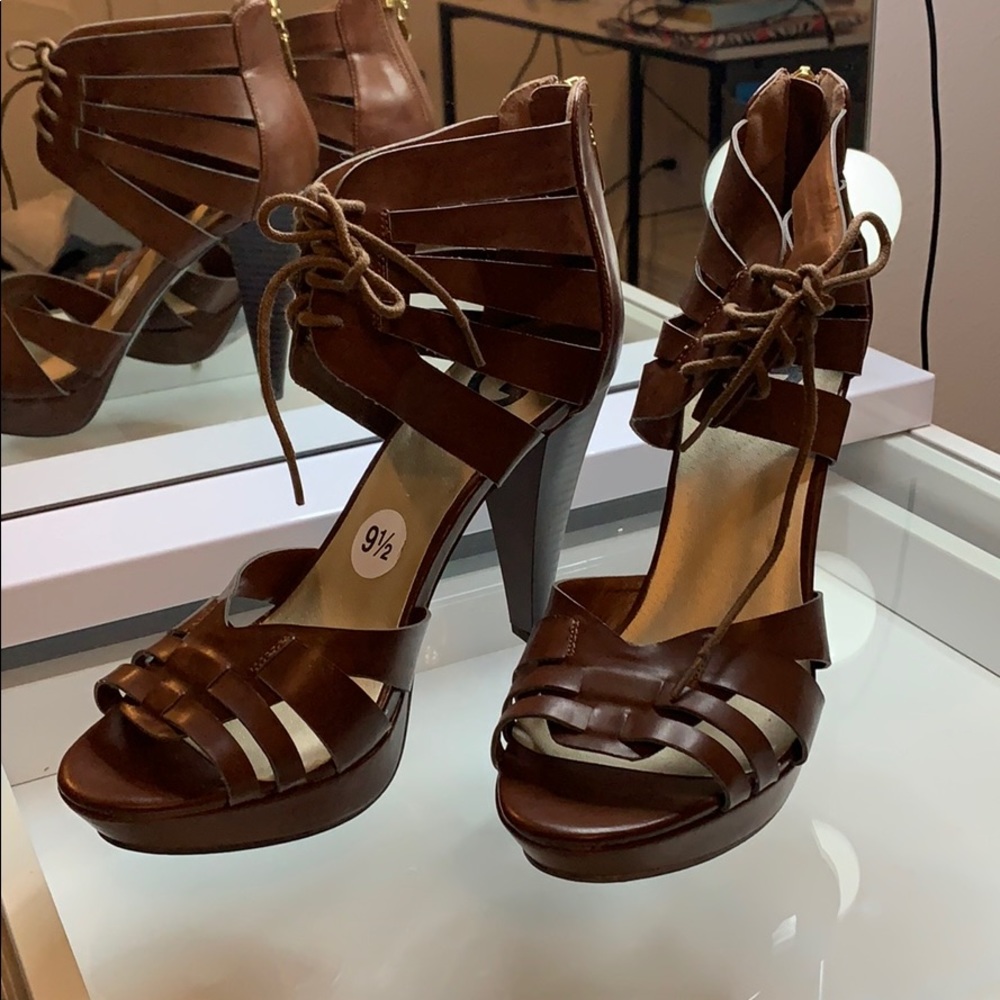 Guess heels